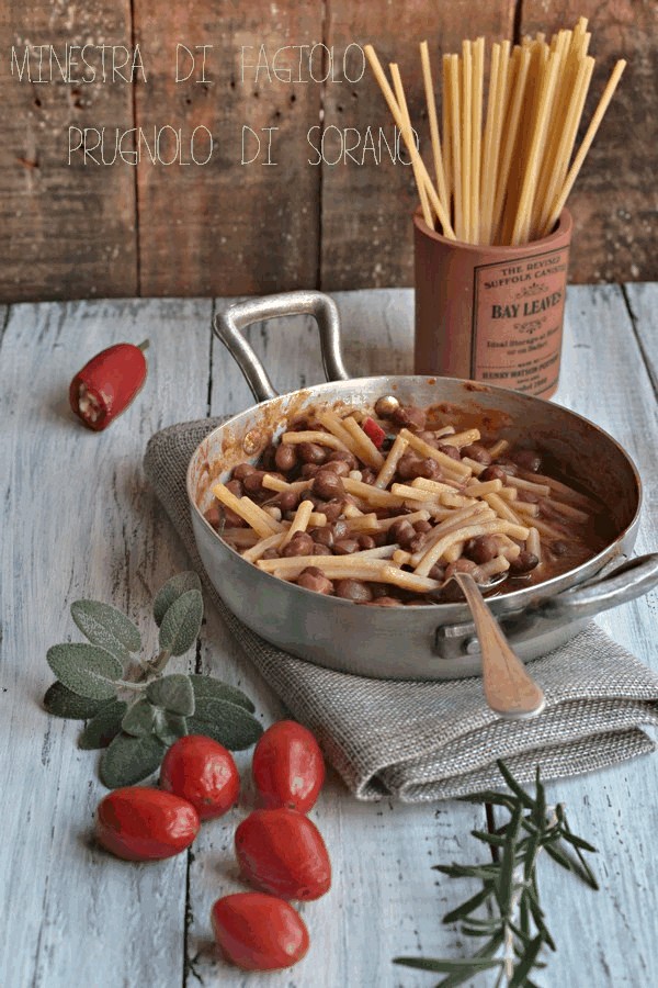 Soup with 'prugnolo' bean from Sorano