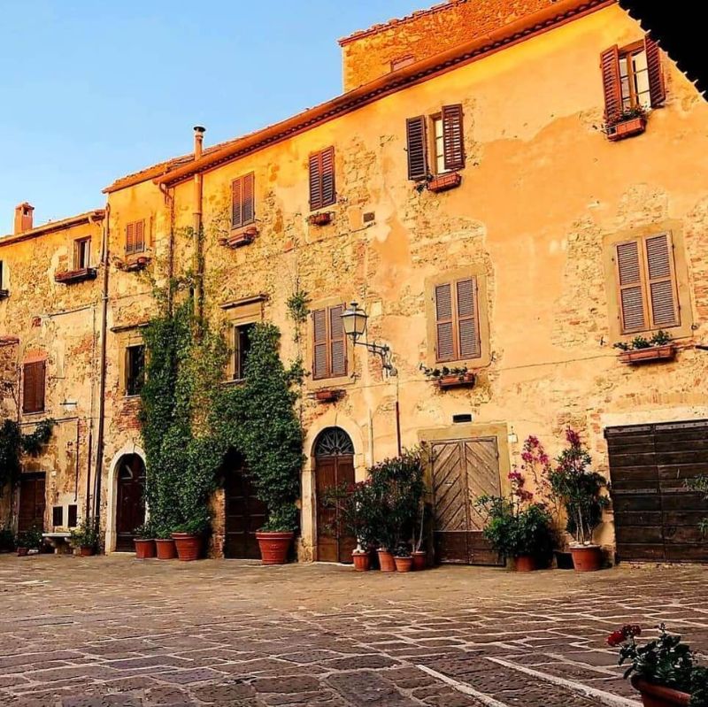 montemerano maremma tuscany
Montemerano by @monte_merano