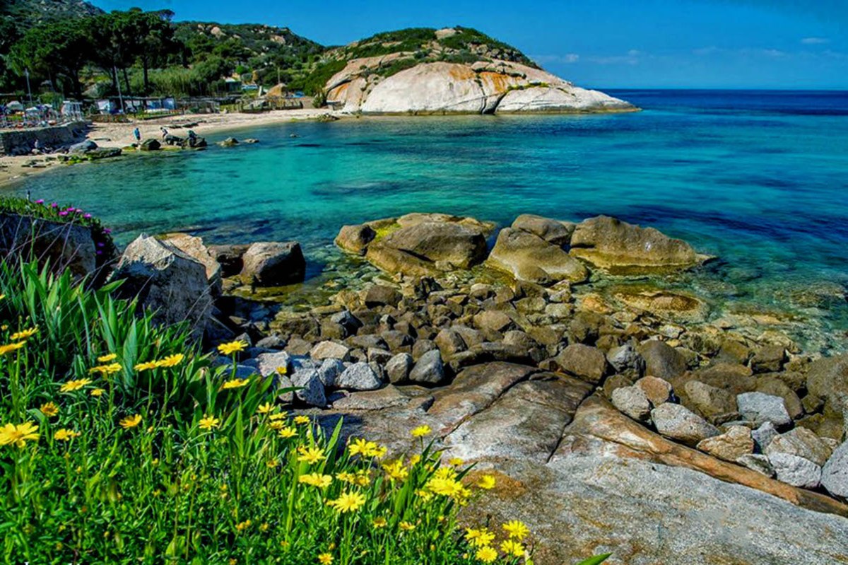 beach on giglio island tuscany maremma - photo from visitgiglioislandcom