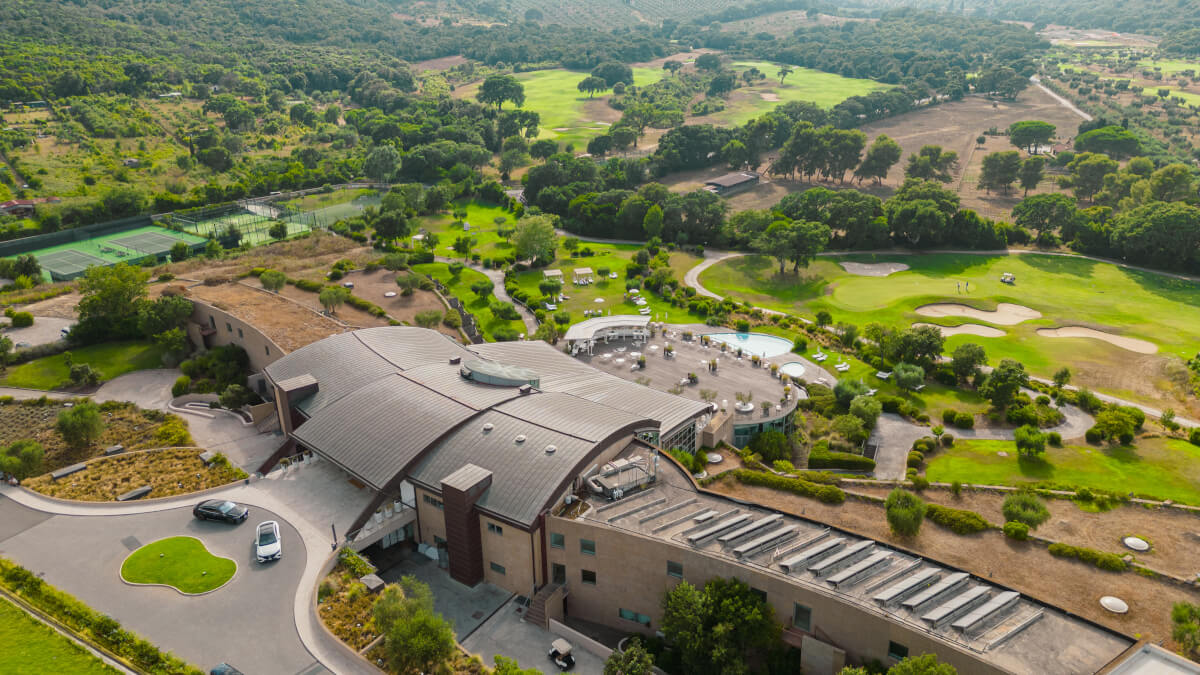 argentario resort mercedes benz